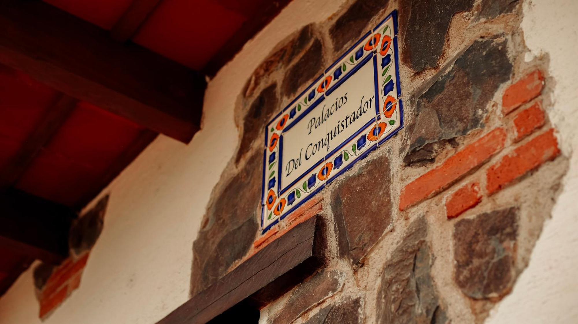 Palacio Del Conquistador San Cristóbal El Bajo Εξωτερικό φωτογραφία